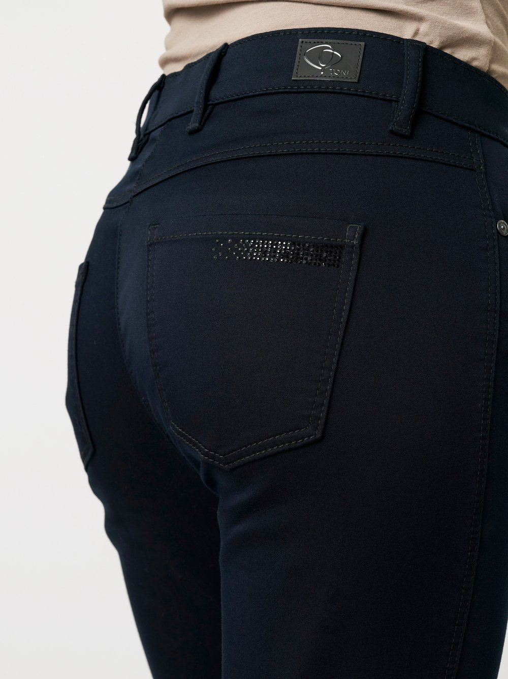 be loved - 21-57/1225-1