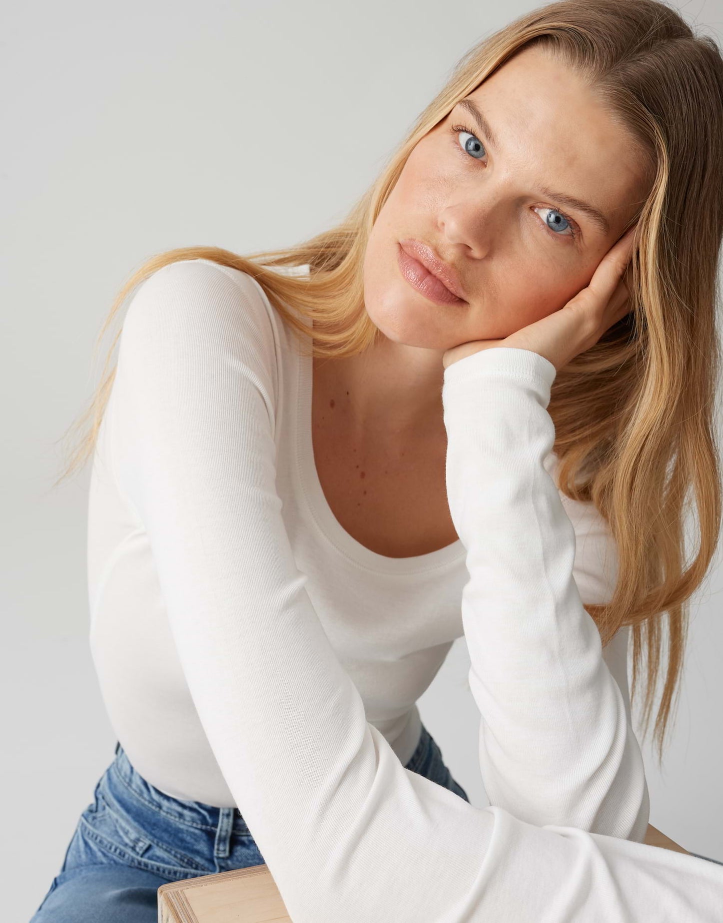 Sorana - 236879343
