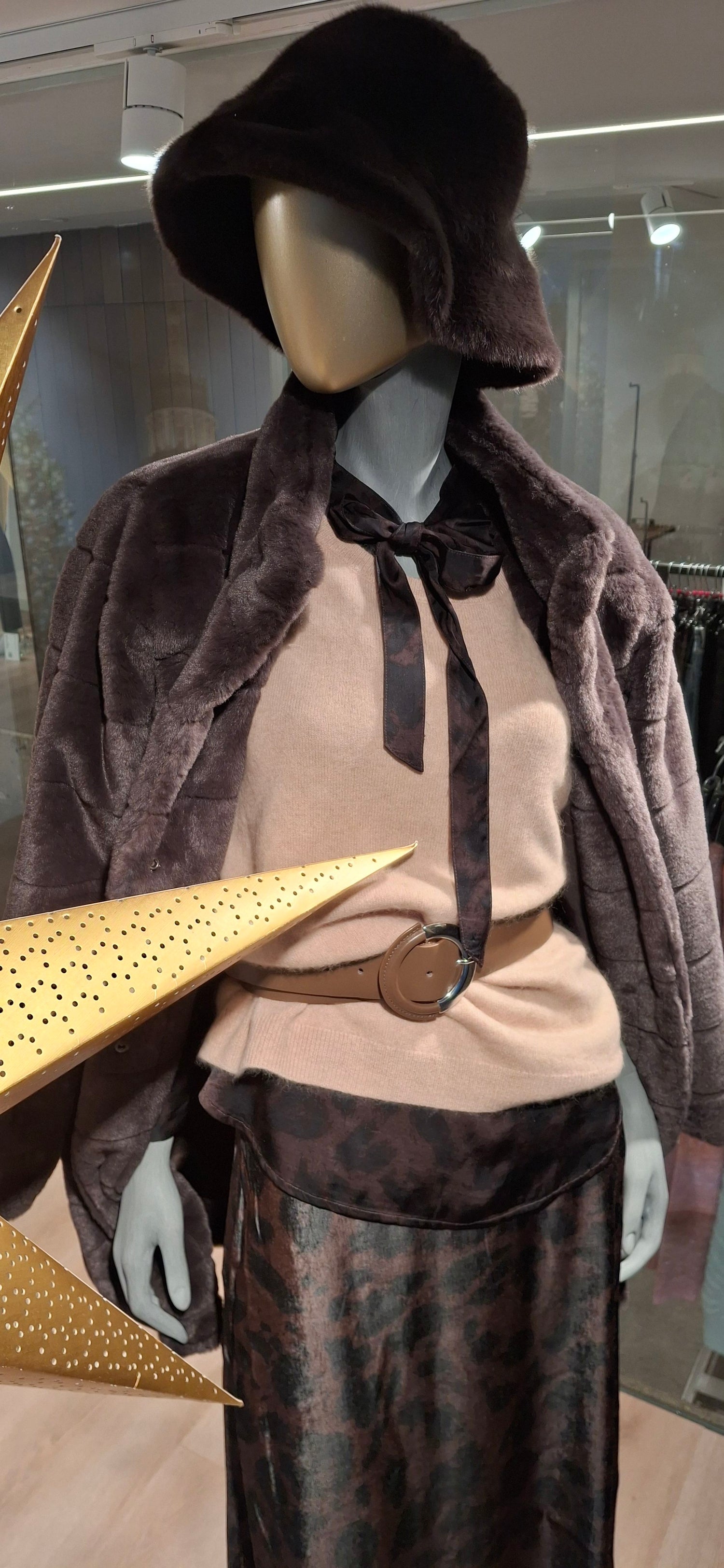 426325717 28.11.2025  Schaufenste 0