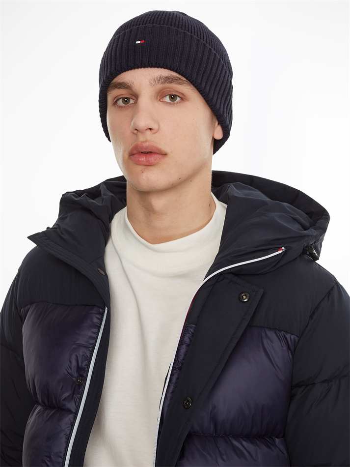 ESSENTIAL FLAG BEANIE - AM0AM10337