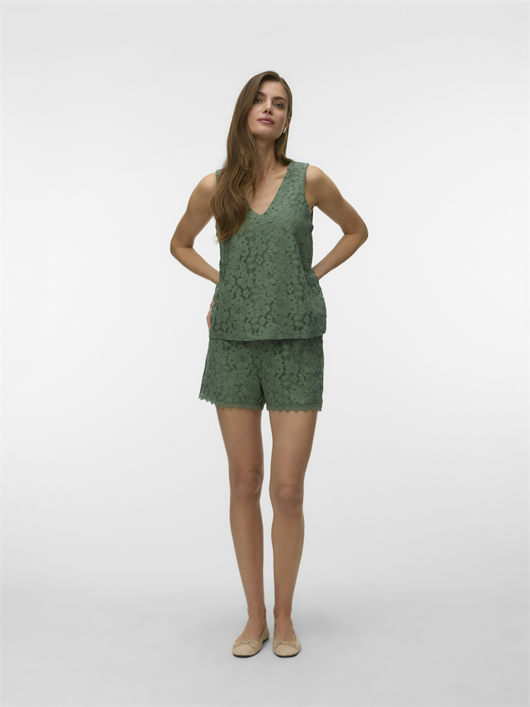 VMHONEY LACE SL V-NECK TOP WVN GA - 10330053