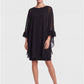 Kurzes Kleid mit Chiffon-Cape - 68955