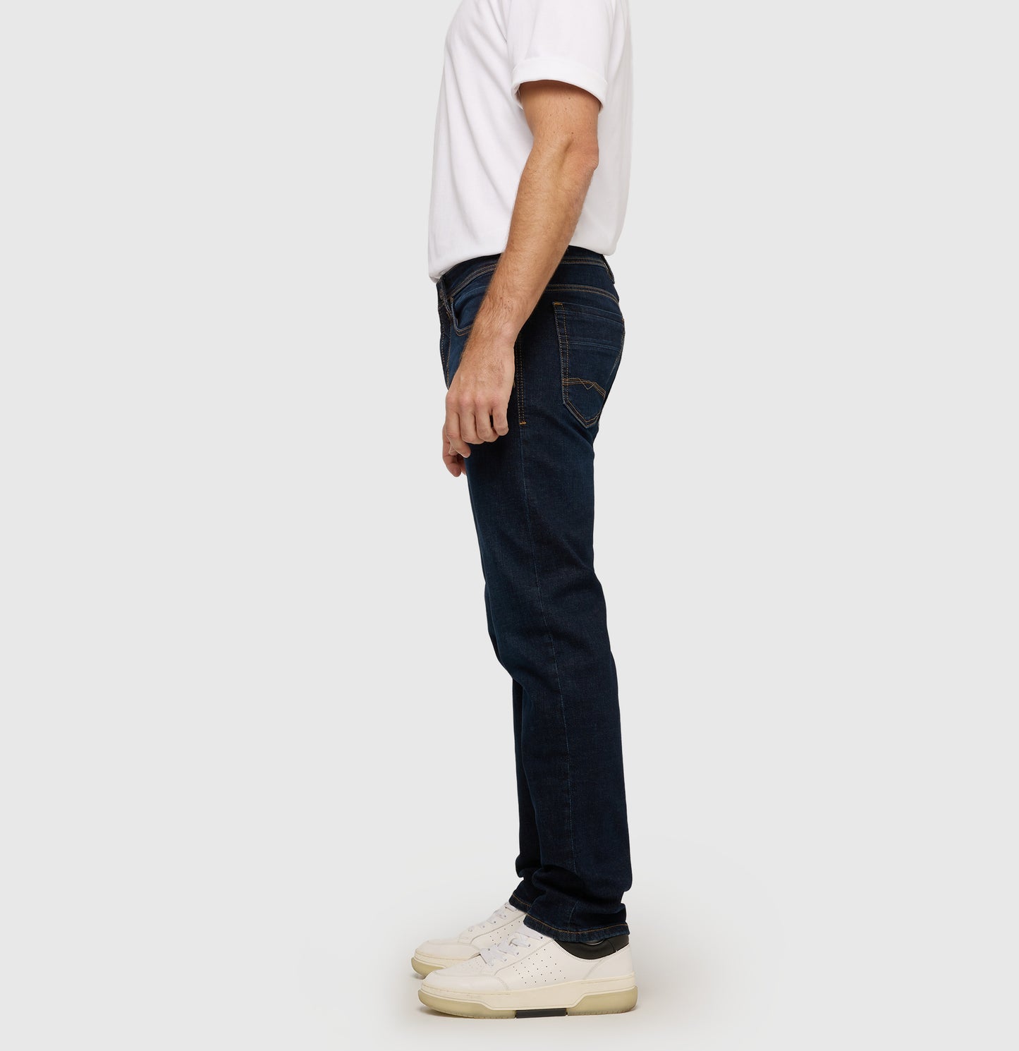 Ben - 0982L038400