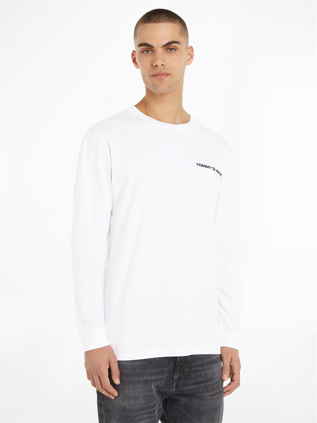 TJM CLSC LINEAR CHEST L/S TEE - DM0DM16879