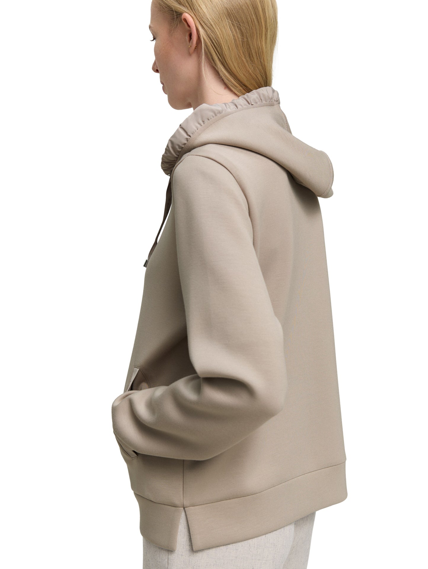 Sweatjacket with hood - 1048293