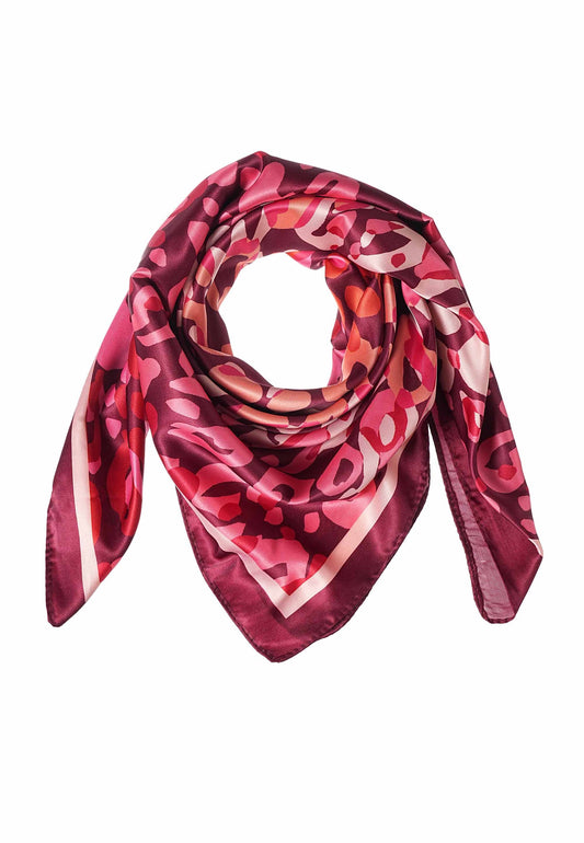 Nicki Schal - 900126993