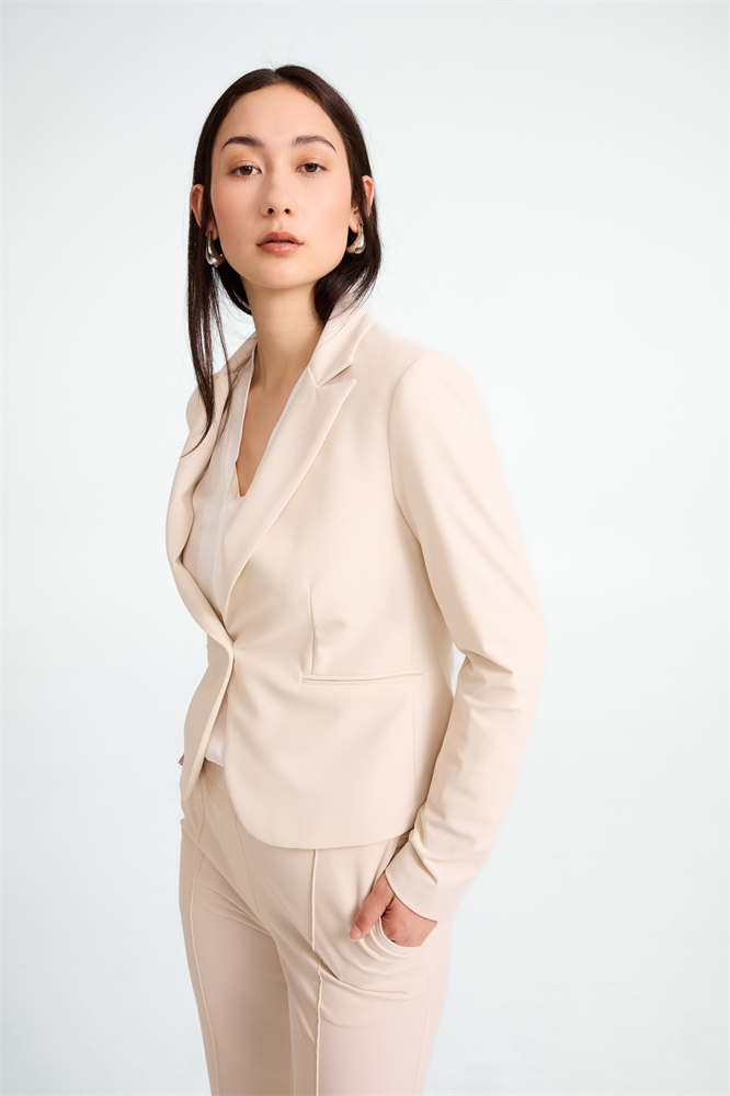 Elvira blazer structure technical j - UM1252050-1