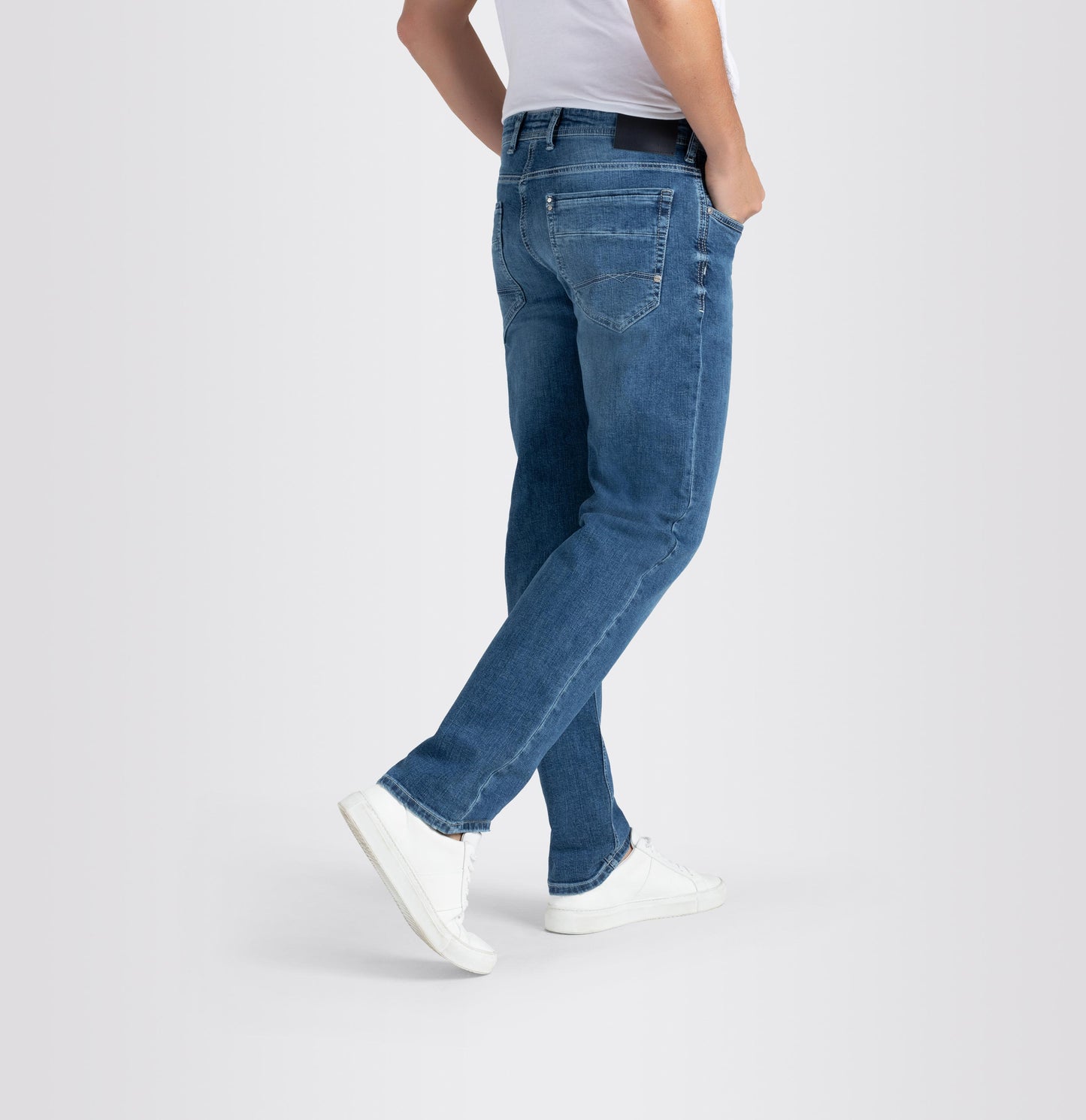 Ben - 0982L038400