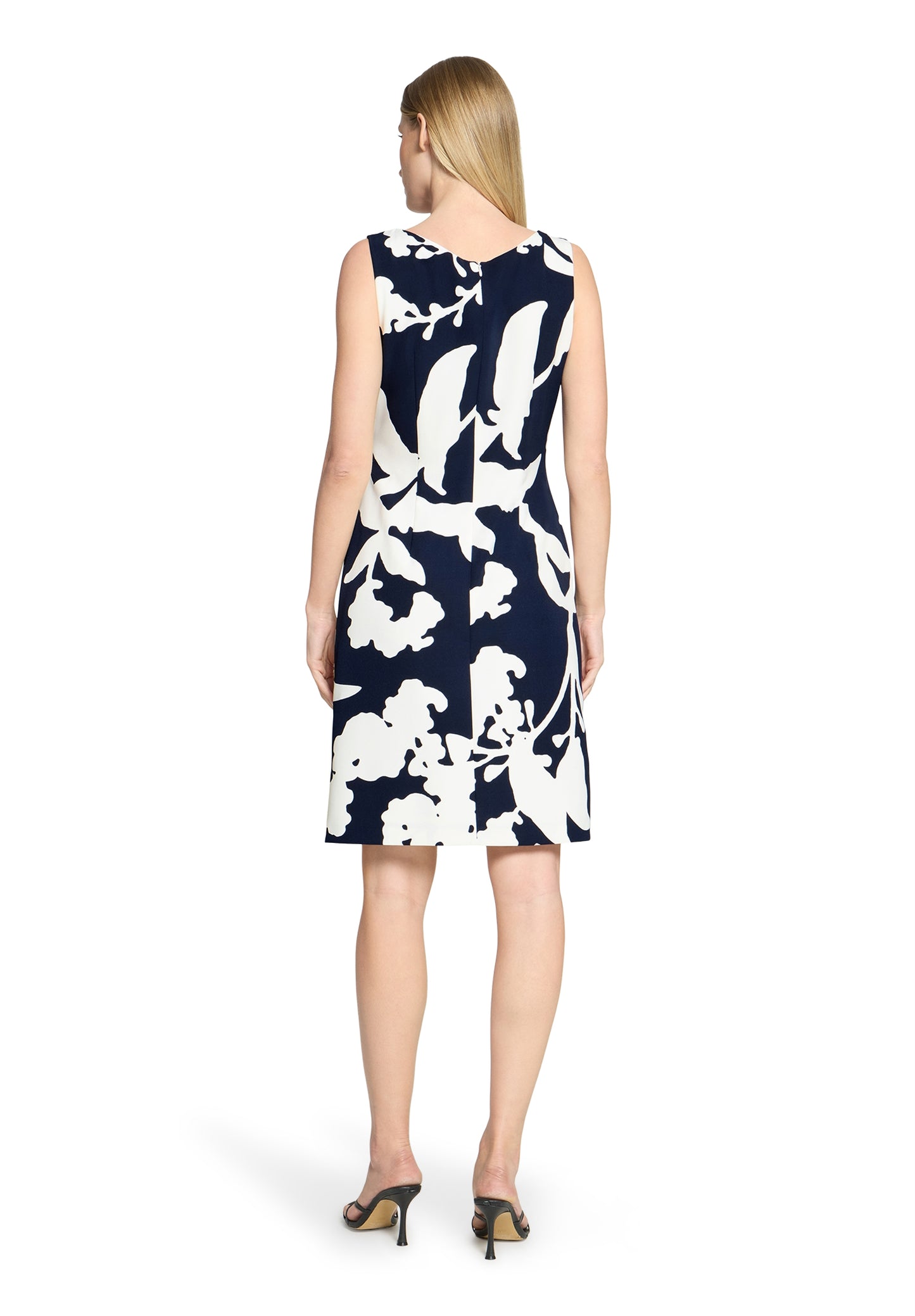 Kleid Kurz ohne Arm - 03834068