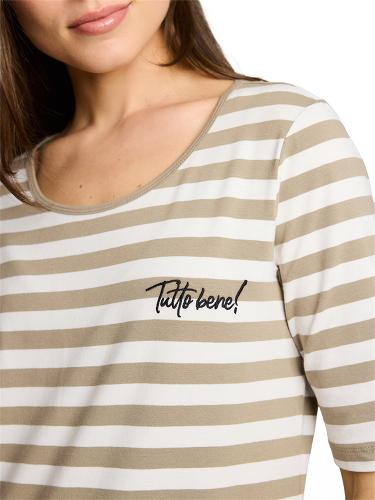 T-Shirt small embro - 1051218