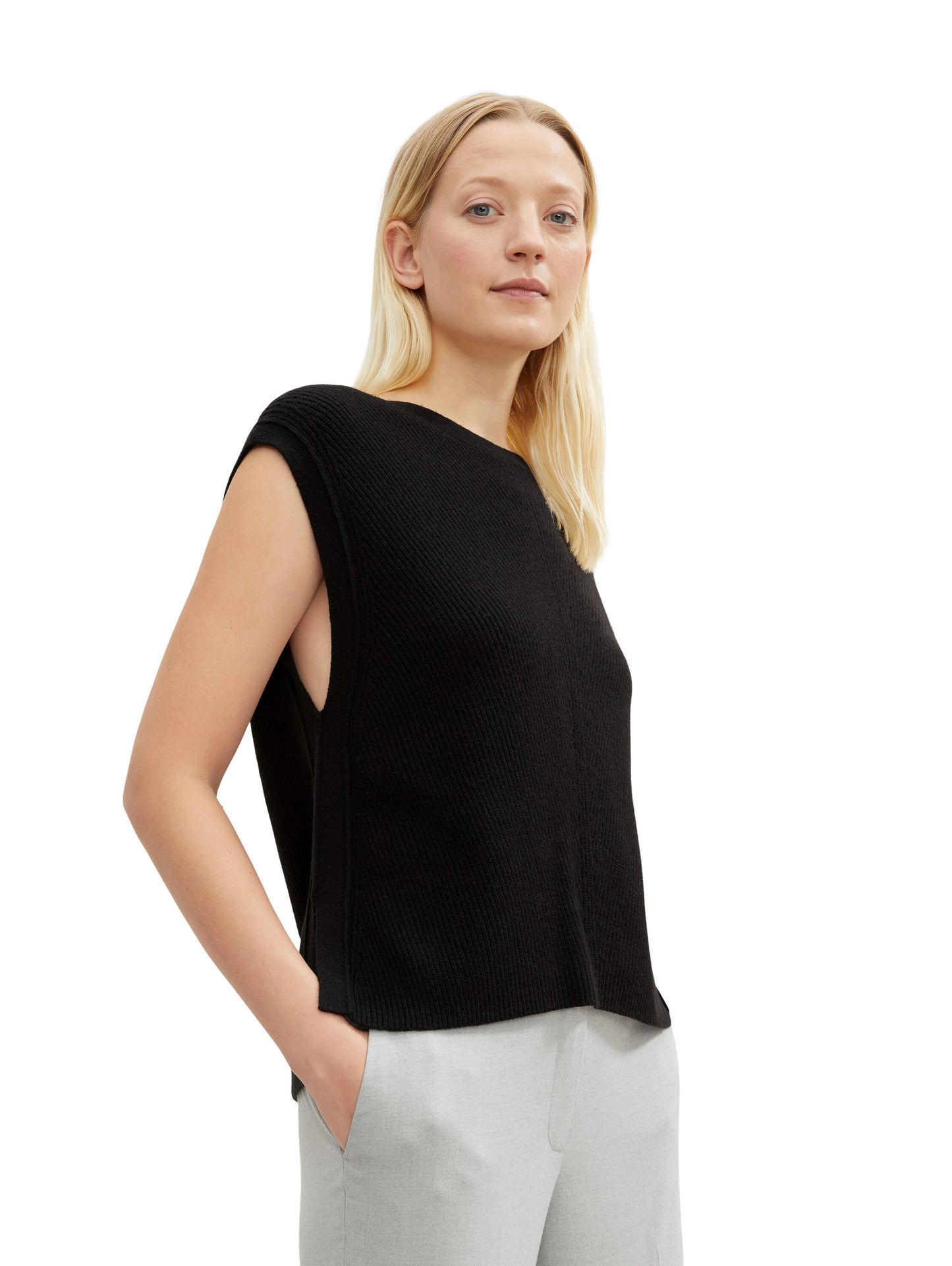 Knit sleeveless crew-neck - 1034080